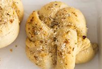 Homemade Parmesan Garlic Knots Recipe