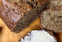 Moist Zucchini Bread Recipe with Cinnamon Streusel