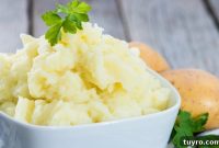Light, Fluffy Dairy-Free Mashed Potatoes Recipe