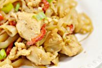 Keto Chicken Pad Thai with Shirataki Noodles