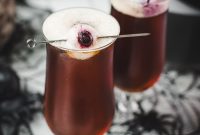 Black Velvet Cocktail: Guinness and Champagne Recipe