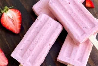 Creamy Strawberry Popsicles Recipe
