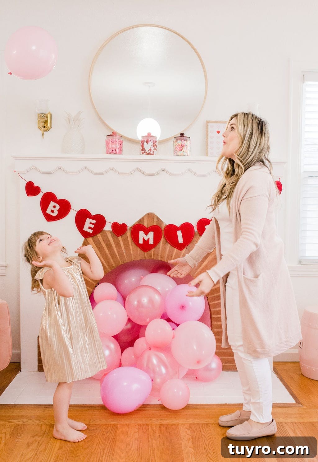 Valentine's Party Ideas for Kids 5 pink balloons
