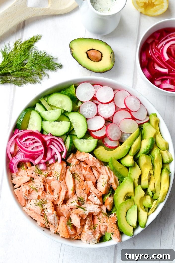 Salmon & Avocado Salad with Creamy Dill Dressing | Every Last Bite Salmon & Avocado Salad with Creamy Dill Dressing