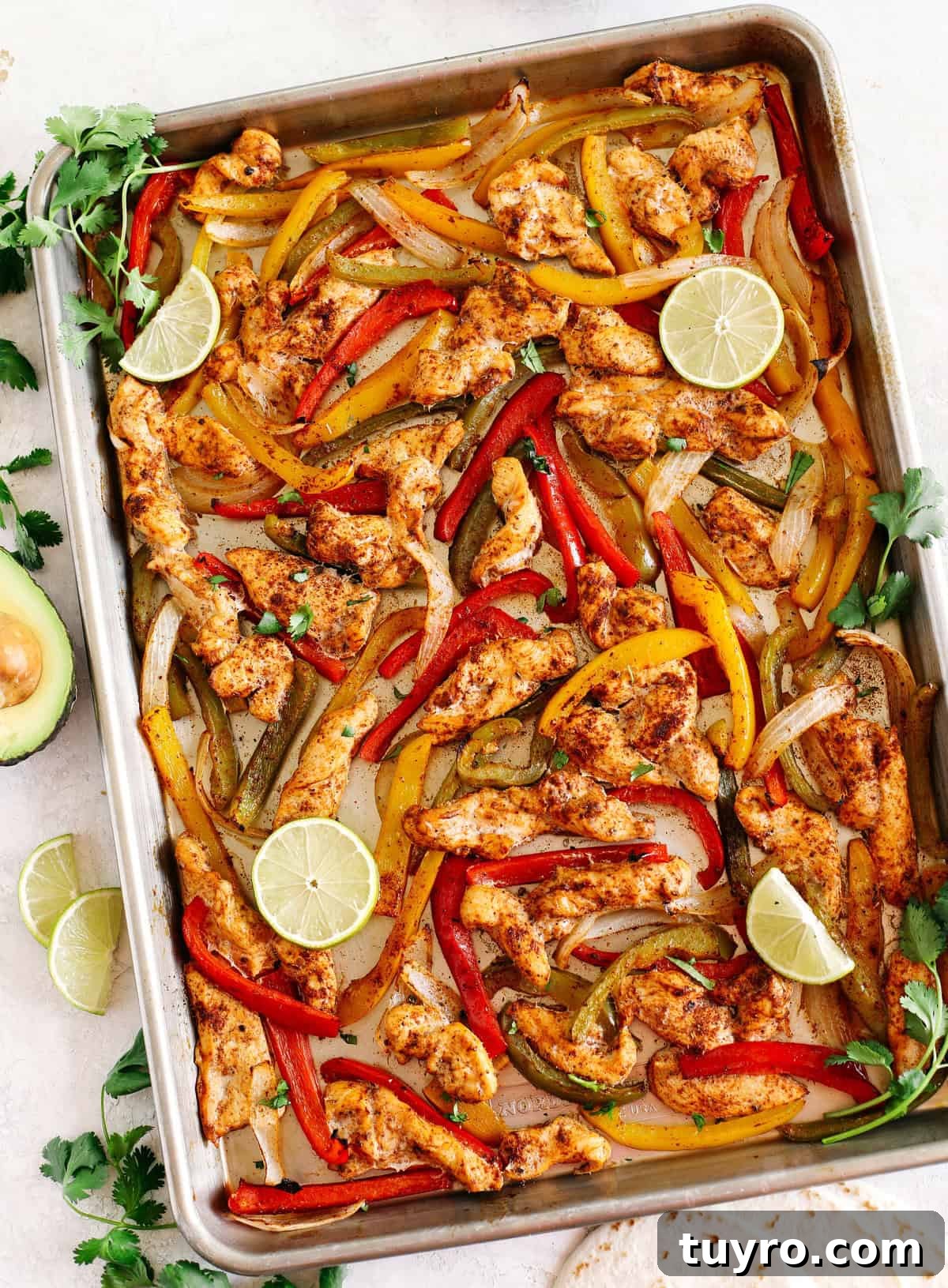 Sheet Pan Chicken Fajitas Recipe for Quick Weeknight Dinners 2 EASY Sheet Pan Chicken Fajitas with all your favorite Mexican flavors that makes the perfect healthy weeknight dinner easily made all on one pan in under 30 minutes! Perfect recipe for your Sunday meal prep too!