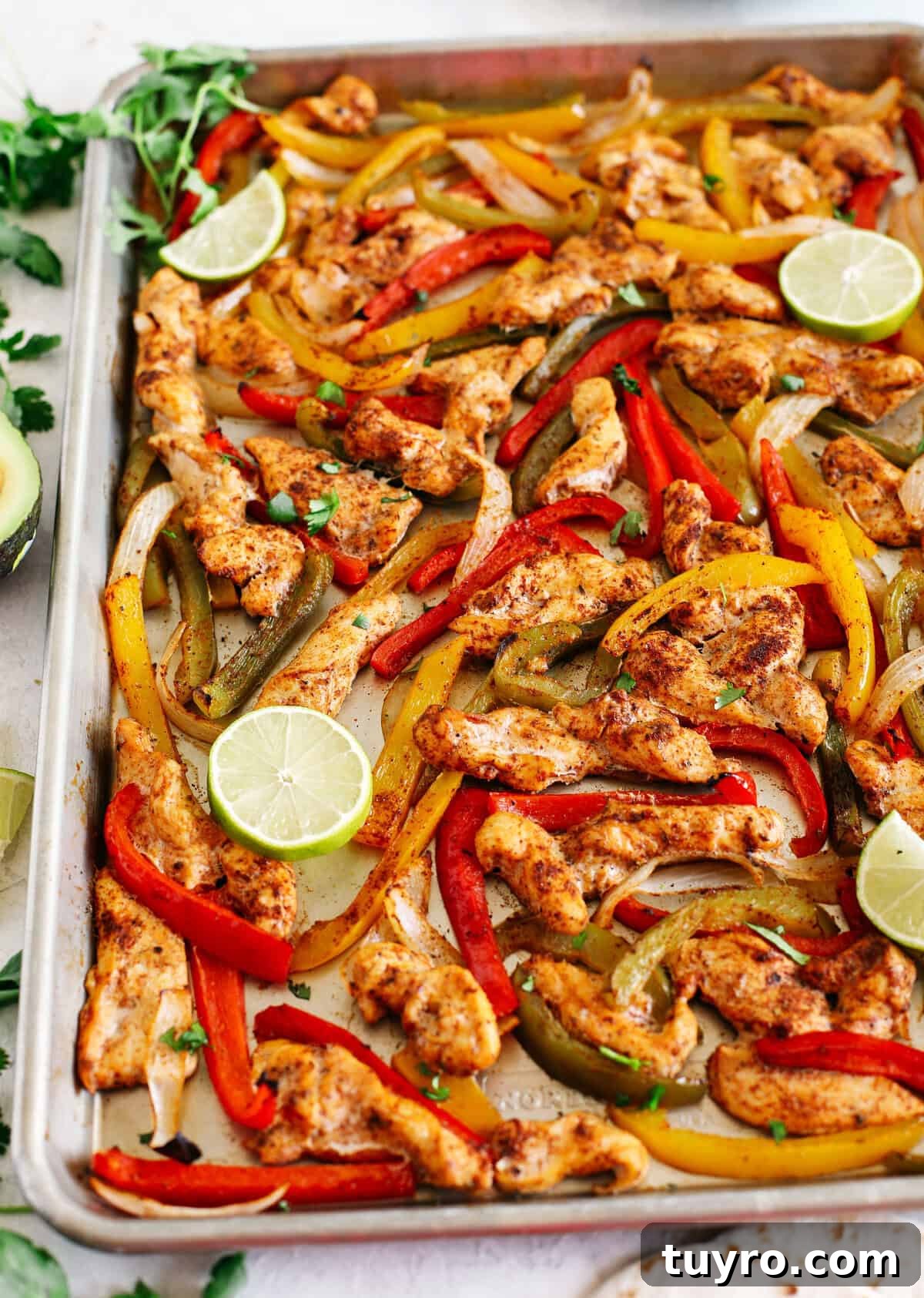 Sheet Pan Chicken Fajitas Recipe for Quick Weeknight Dinners 3 EASY Sheet Pan Chicken Fajitas with all your favorite Mexican flavors that makes the perfect healthy weeknight dinner easily made all on one pan in under 30 minutes! Perfect recipe for your Sunday meal prep too!