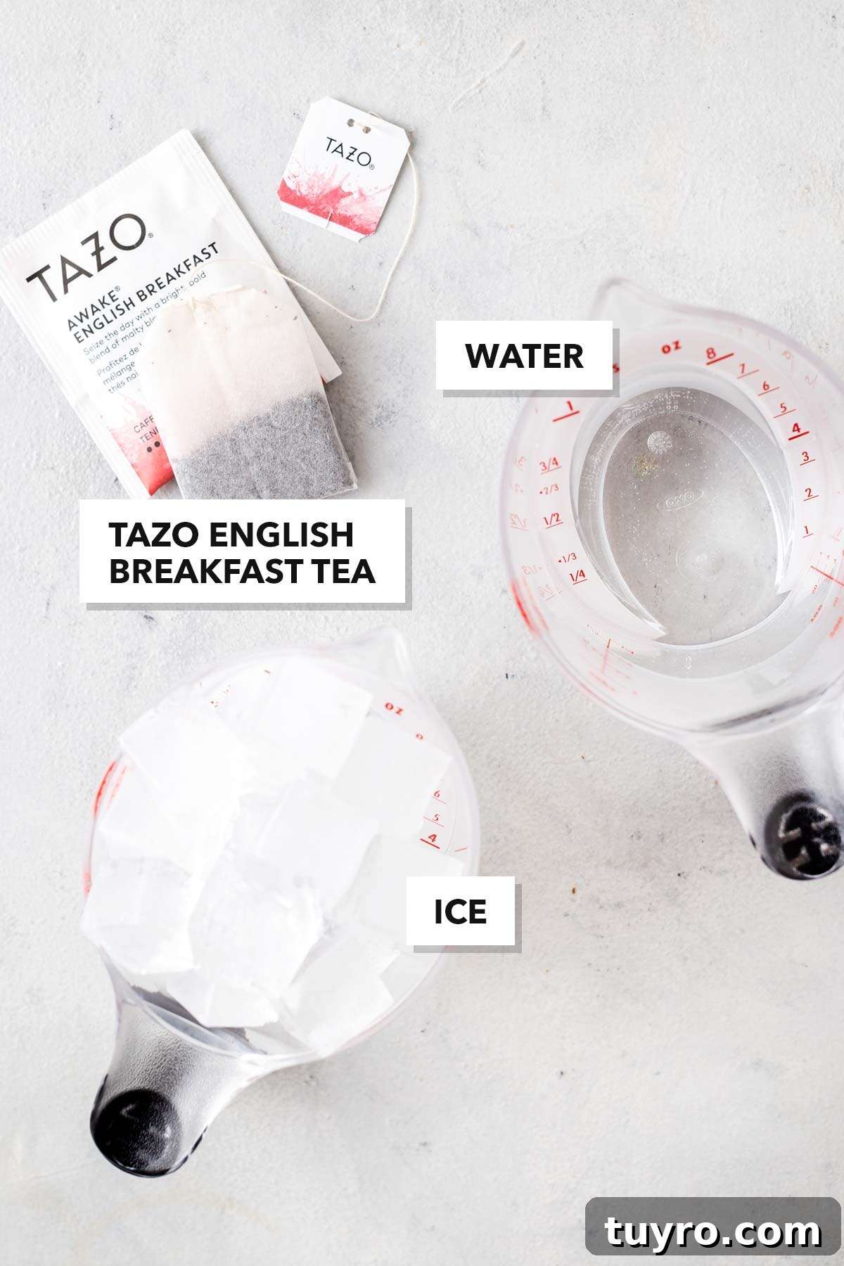 Starbucks Iced Black Tea: Flavor Guide & How to Order 4 Iced black tea ingredients.