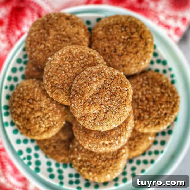Soft Chewy Ginger Molasses Cookies