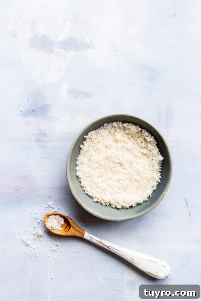 Make Vanilla Sugar at Home: Simple Recipe and Uses 14 A bowl of vanilla sugar.