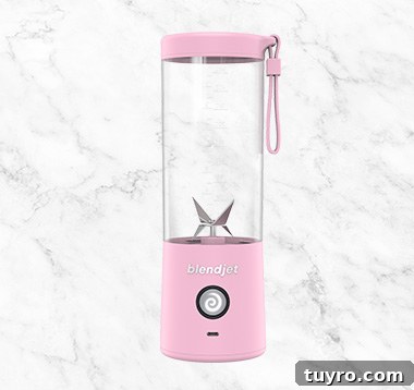 2021 Holiday Gift Guide: Top Picks for Every Person on Your List 4 blend jet