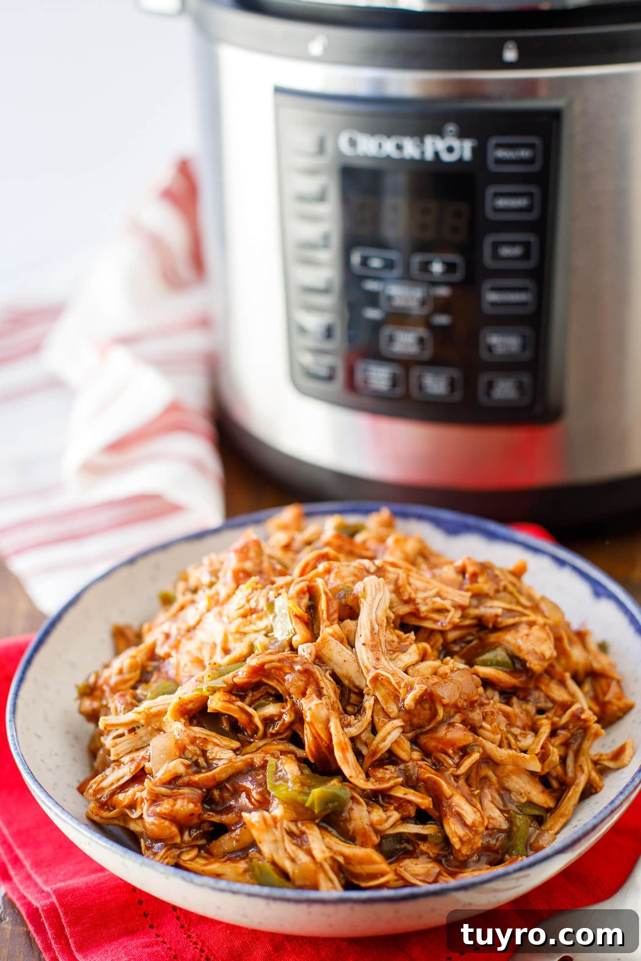 Pressure Cooker Pulled Chicken Recipe - Pulled Chicken Breast - BBQ Pulled Chicken - #PressureCooker #EasyMeals #EasyDinner #PulledChicken #BBQ