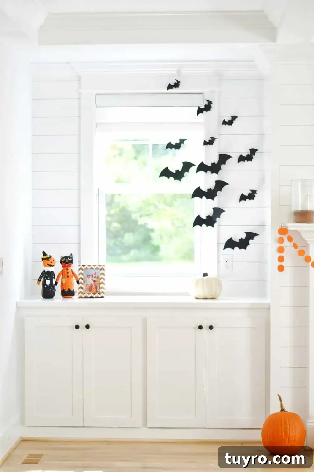 Affordable Fall and Halloween Home Tour: Stylish Seasonal Decor on a Budget 5 DIY felt bats