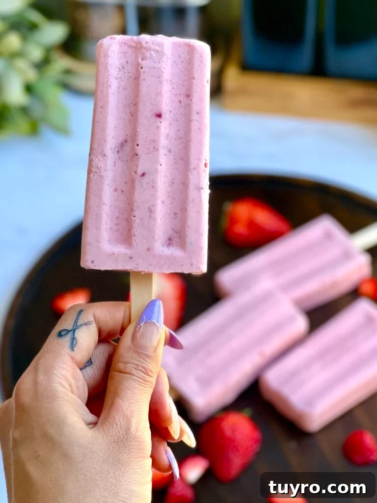 Creamy Strawberry Popsicles Recipe 5 Popsicle mold and paletas