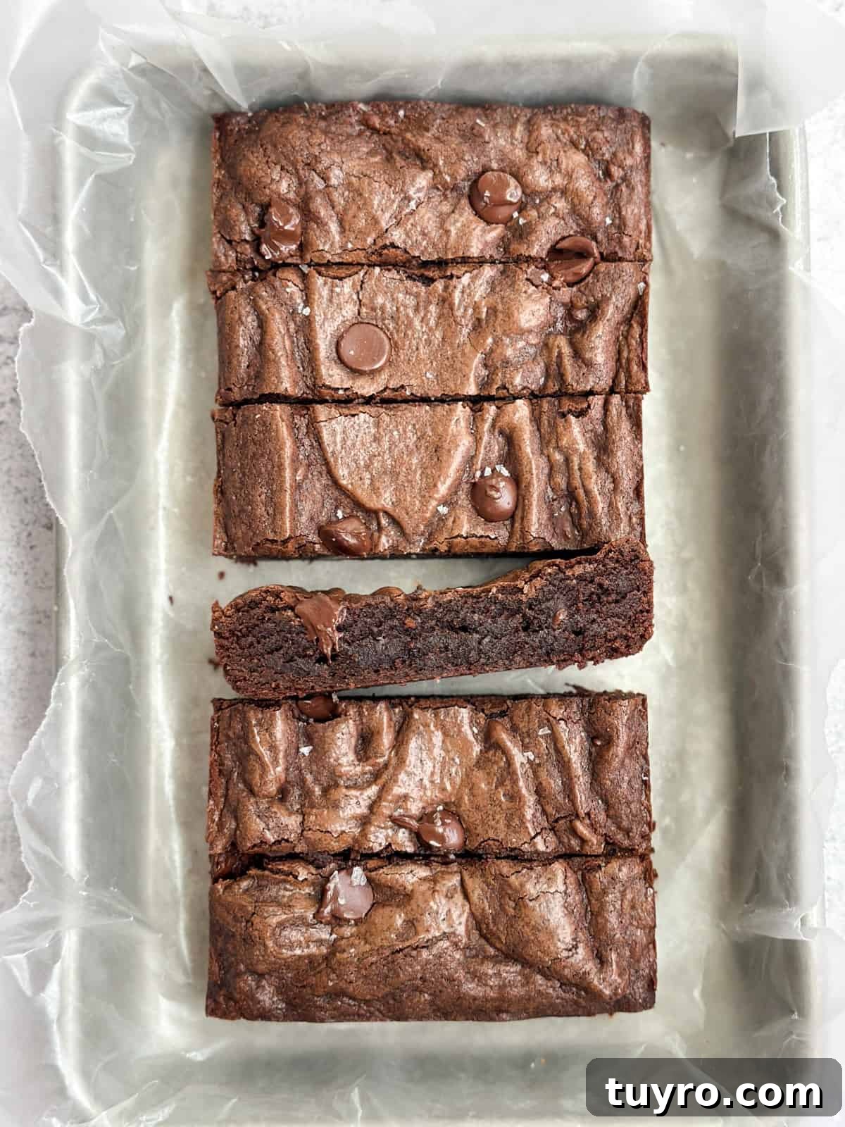 the small batch brownies cut into 6 rectangles with one turned on its side.